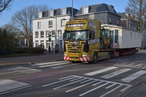 Klomp Transport - stacaravan vervoeren met zorg